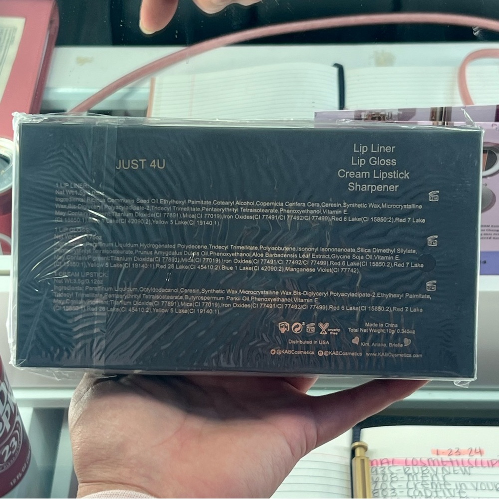KAB Comsetics: Lip Kit (Just 4 U) - Picture 4 of 5
